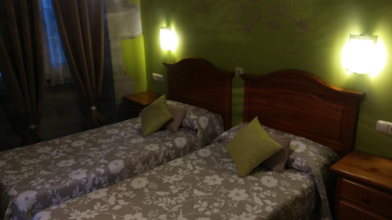 ホテル Hostal Ekaitza レサカ 部屋 写真