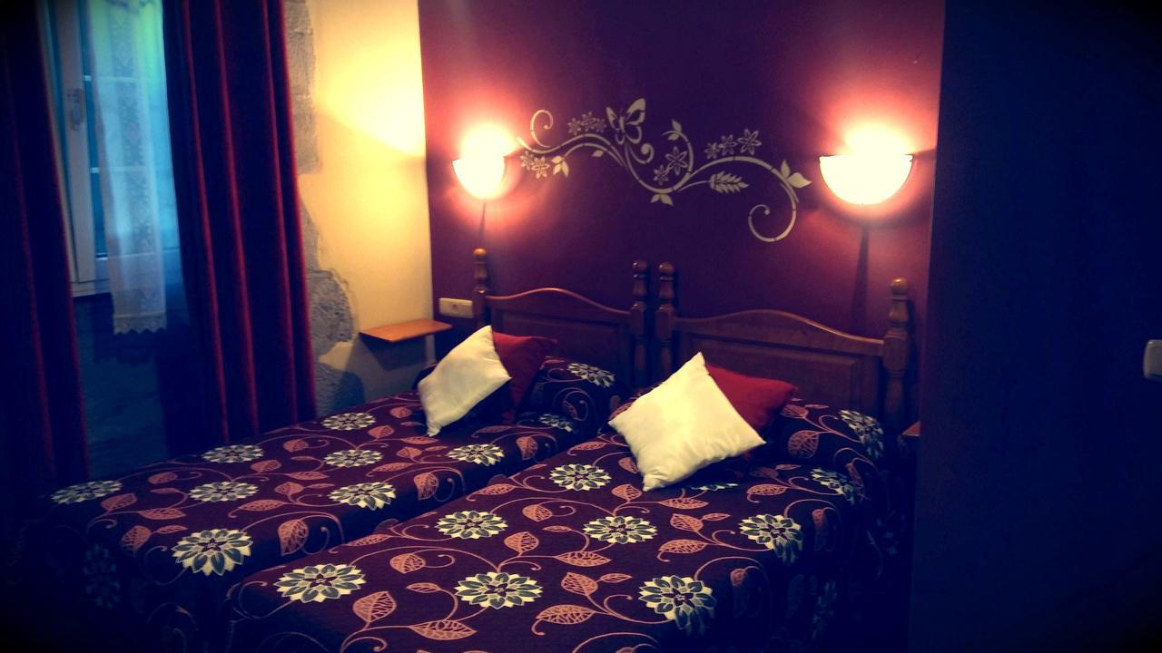 ホテル Hostal Ekaitza レサカ 部屋 写真
